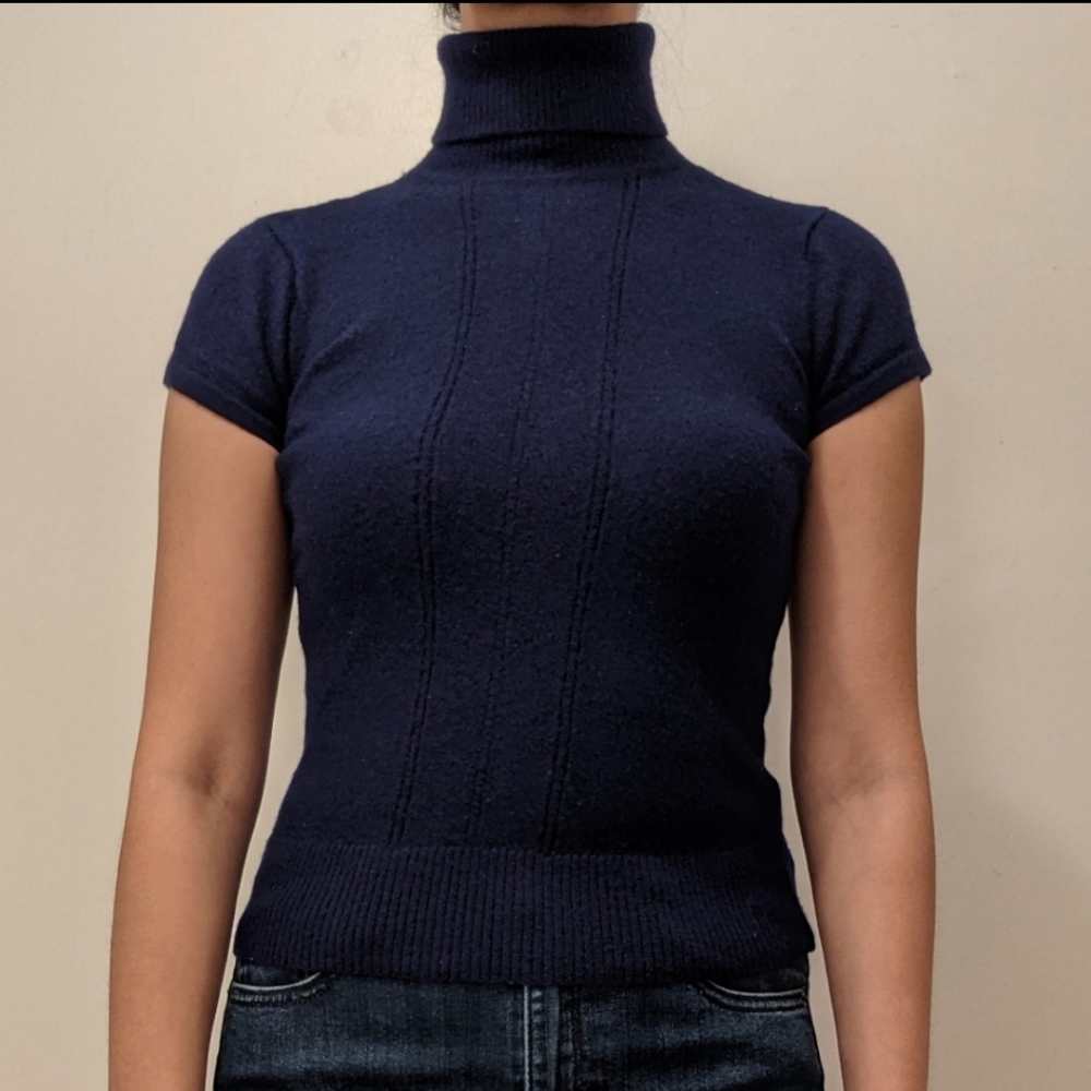 WOOL CAP SLEEVE TURTLE NECK